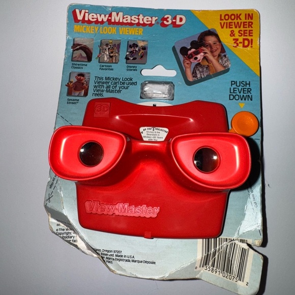Mickey Mouse 3D View Master Reel View-Master Toy, Vintage Toy w/ one reel - Picture 2 of 5